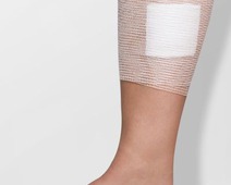 Opaska dziana 4mx15cm przykład łydka.jpg